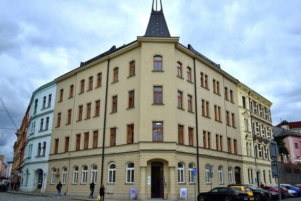 Badatelsk vdeck centrum CMTF Kateinsk